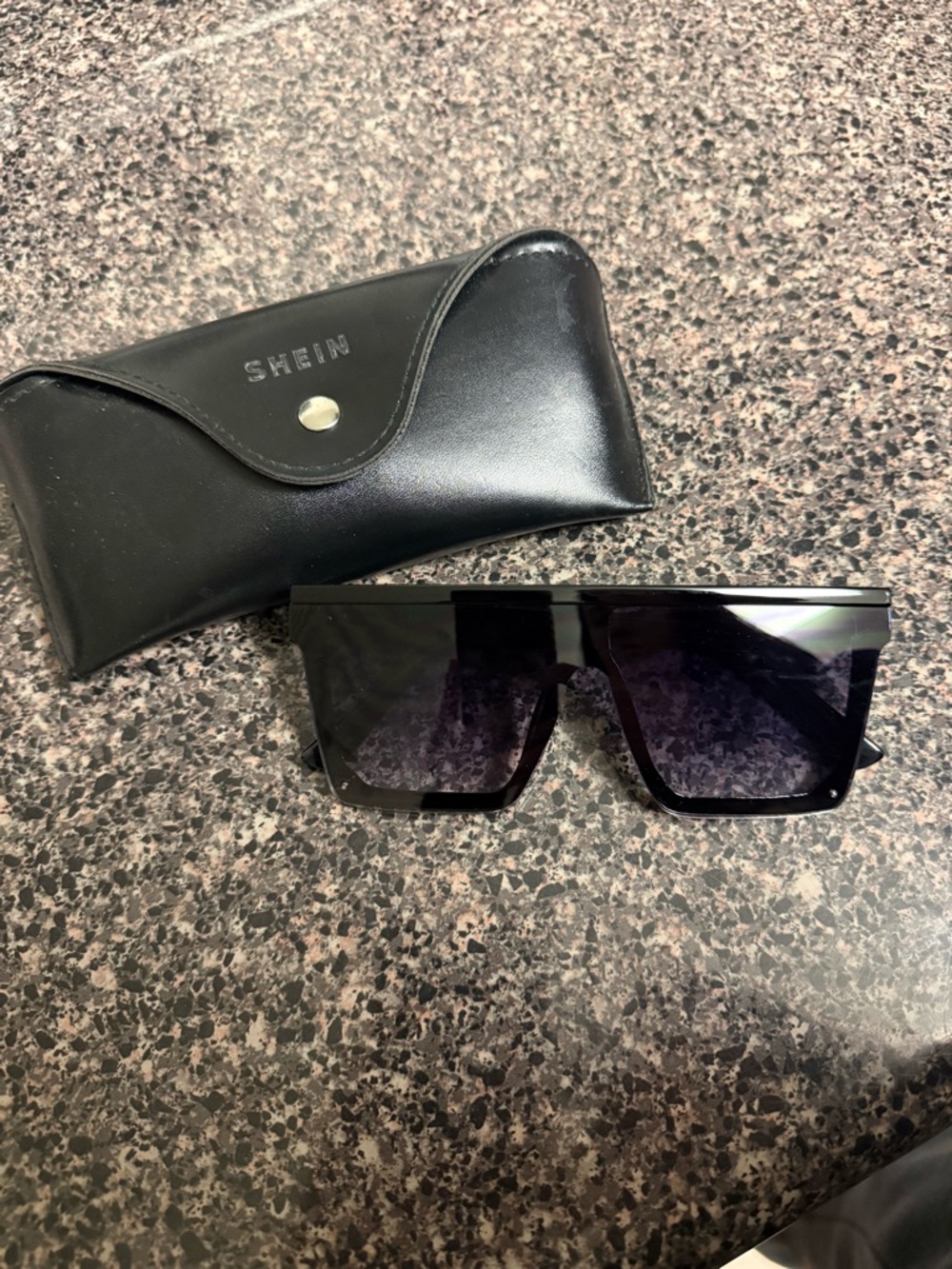 SHEIN Black Oversized Shield Sunglasses with Case